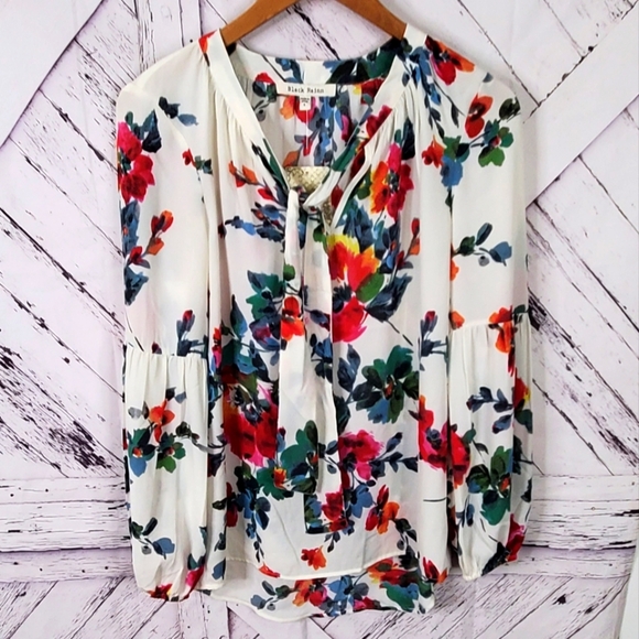 Black Rainn Floral Blouse - Picture 1 of 3